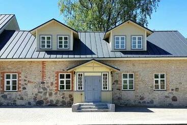 هاستل Pajusi Mõisa Külalistemaja