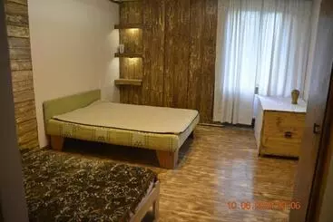 پانسیون Bajāri   Pirts   Banya