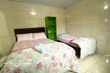 הוסטל Casa Da Amizade Pousada, 200 Mt Do Beto Carrero