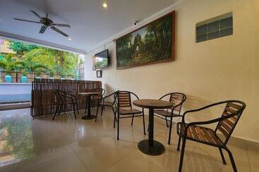 Plumeria Hotel & Spa