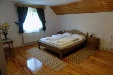 Pensiunea Agroturistică Casa Brădeana