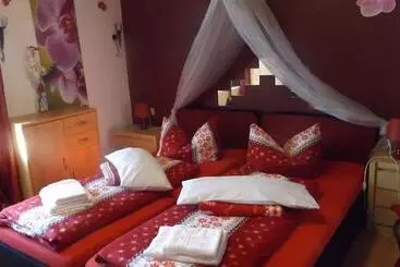 Ferienhaushotel Zur Grünen Oase