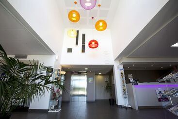 בית מלון כפרי Akena City Reims Bezannes