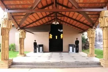 Отель Confident Amoon The Glamour Spa And Resort