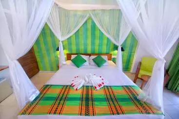 Hotel Rockside Beach Resort