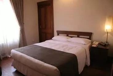 פנסיון Crystel V Resort Anurdhapura