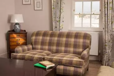 ベッドアンドブレックファースト Cardigan Castle