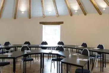 민박 Cardigan Castle