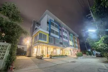 בית מלון כפרי The Bliss Ubon