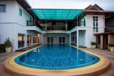 Sea Paradise Hotel Sattahip