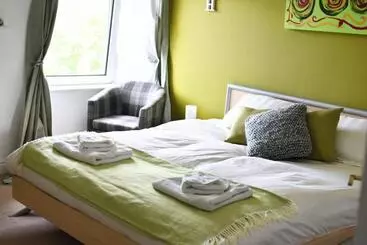 住宿加早餐  Eaton House