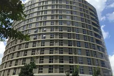 Bluesky Serviced Apartment Airport Plaza