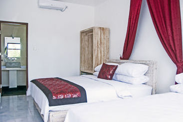 בית מלון כפרי Lombok Senggigi