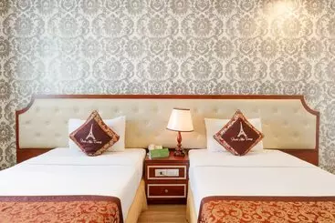 Paris Hotel & Apartment Nha Trang