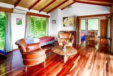旅馆 Maravu Taveuni Lodge