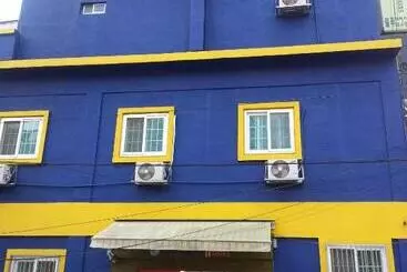 Blue Backpackers Hostel