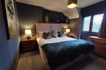 مبيت وإفطار Manor By The Lake