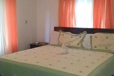 Hotel Executive Shaw Park Guest House