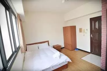 Hotel Taichung Calfhouse Hostel