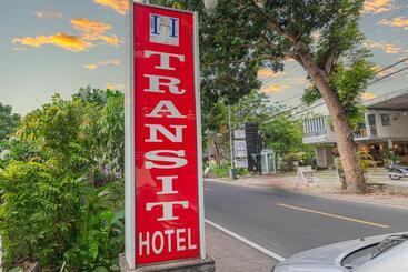 Отель Transit Inn Senggigi