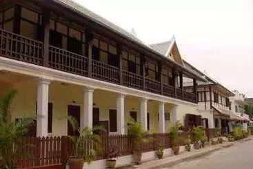 ホテル Villa Somphong
