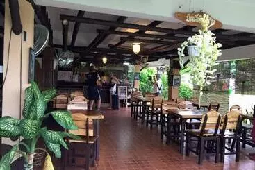 Hotelli Bamboo House Resort