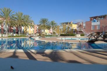 آپارتمانهای توریستها Laguna Beach Vera Playa