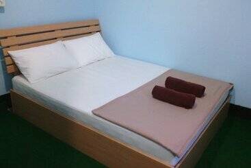 Baan Mook Anda Hostel