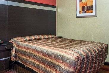 בית מלון כפרי Rodeway Inn