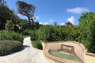 아파트 Appartamenti & Villa Il Delfinetto