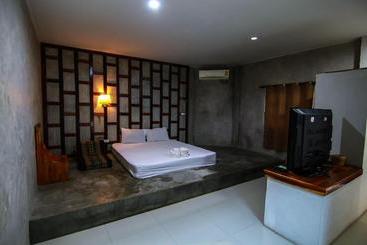 Hotelli Baan Pan Din Resort