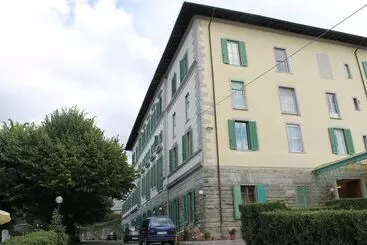 Otel Croce Di Savoia