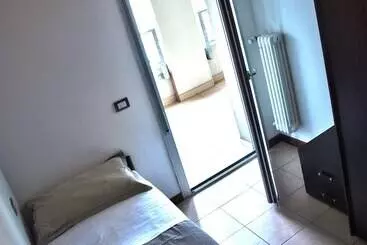 Housing32 Apartments