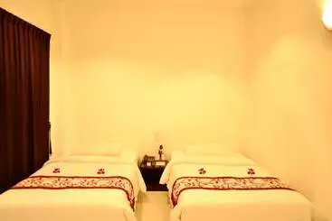 فندق Phuket Siray Hut Resort