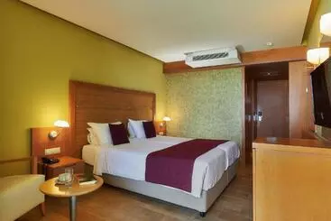 هتل Sirens Beach & Village