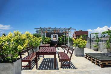 Colombo Beach Hostel