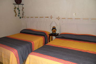 Hostal Casa Castillo Bed & Breakfast