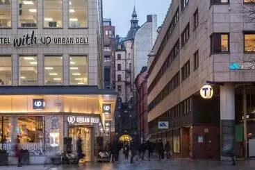 호텔 With Urban Deli