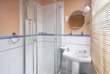 تختخواب و صبحانه The Hazelwood