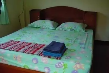 استراحتگاه New Sunrise Village Bang Po Beach