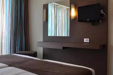 Sea Melody Beach Hotel Apartments