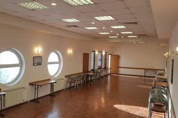 בית מלון כפרי Vodnik Club