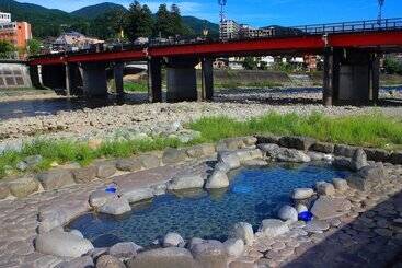 Отель Ooedo Onsen Monogatari Gero Bekkan