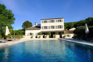 Pensió Domaine Le Bois Des Dames