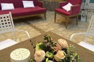 펜션 San Leucio Resort