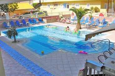 Semiramis Apartments By Estia