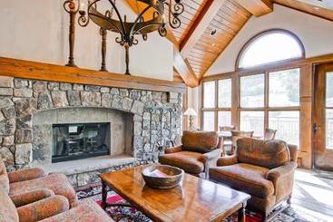 شقق خاصة سياحية 202 Highlands Slopeside