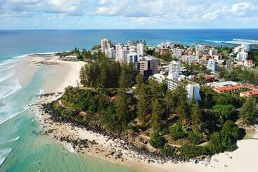 בית מלון כפרי Bella Mare Coolangatta Beachside Apartments
