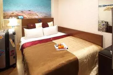 هتل Golden Swallow