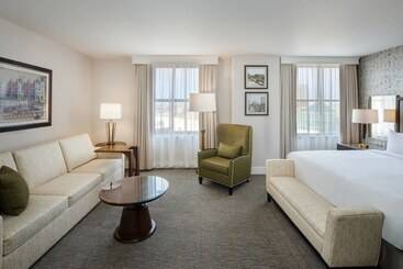 בית מלון כפרי Marriott Syracuse Downtown